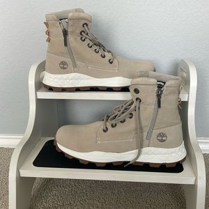 Men’s Timberlands w/ aerocore energy system